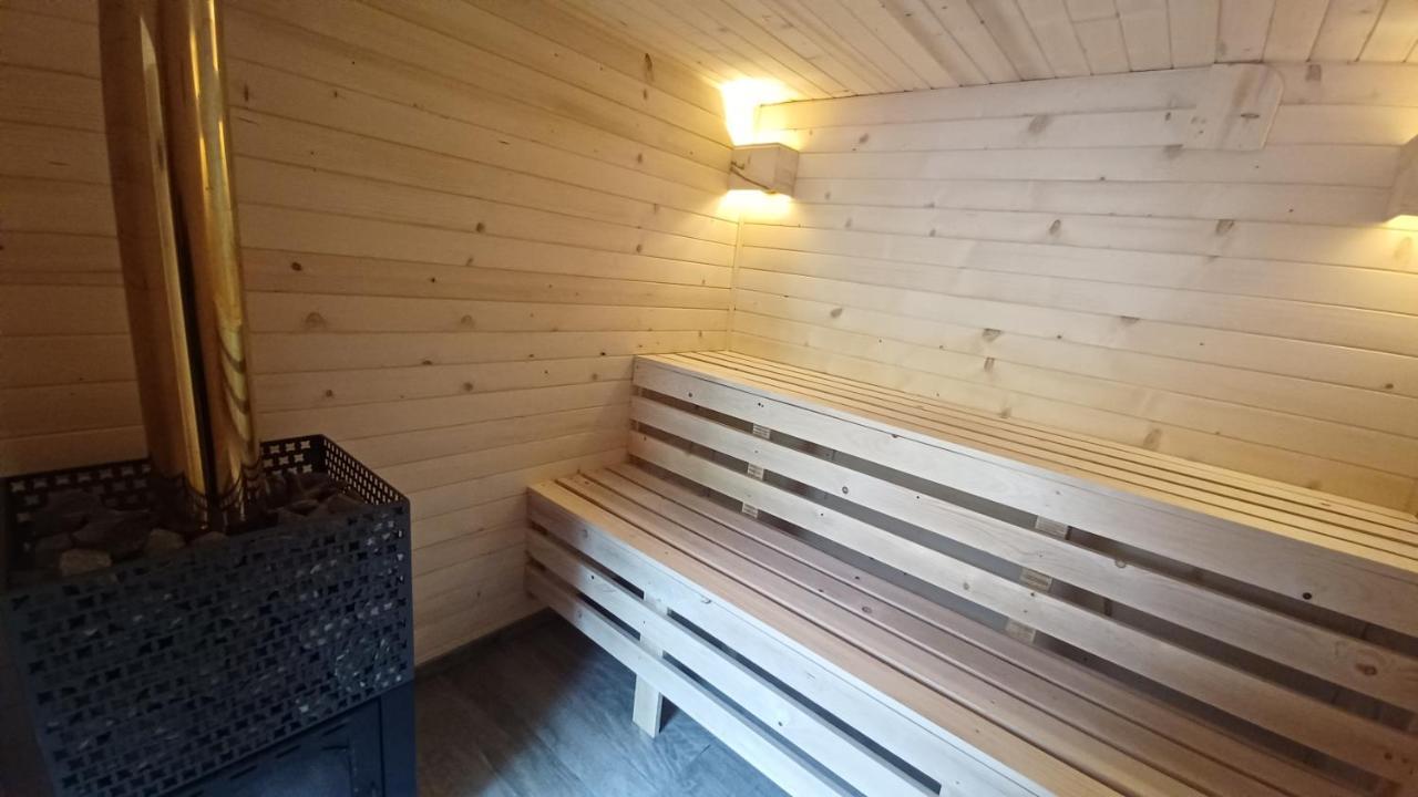 Hotel Lesny Dzban à Komańcza Extérieur photo