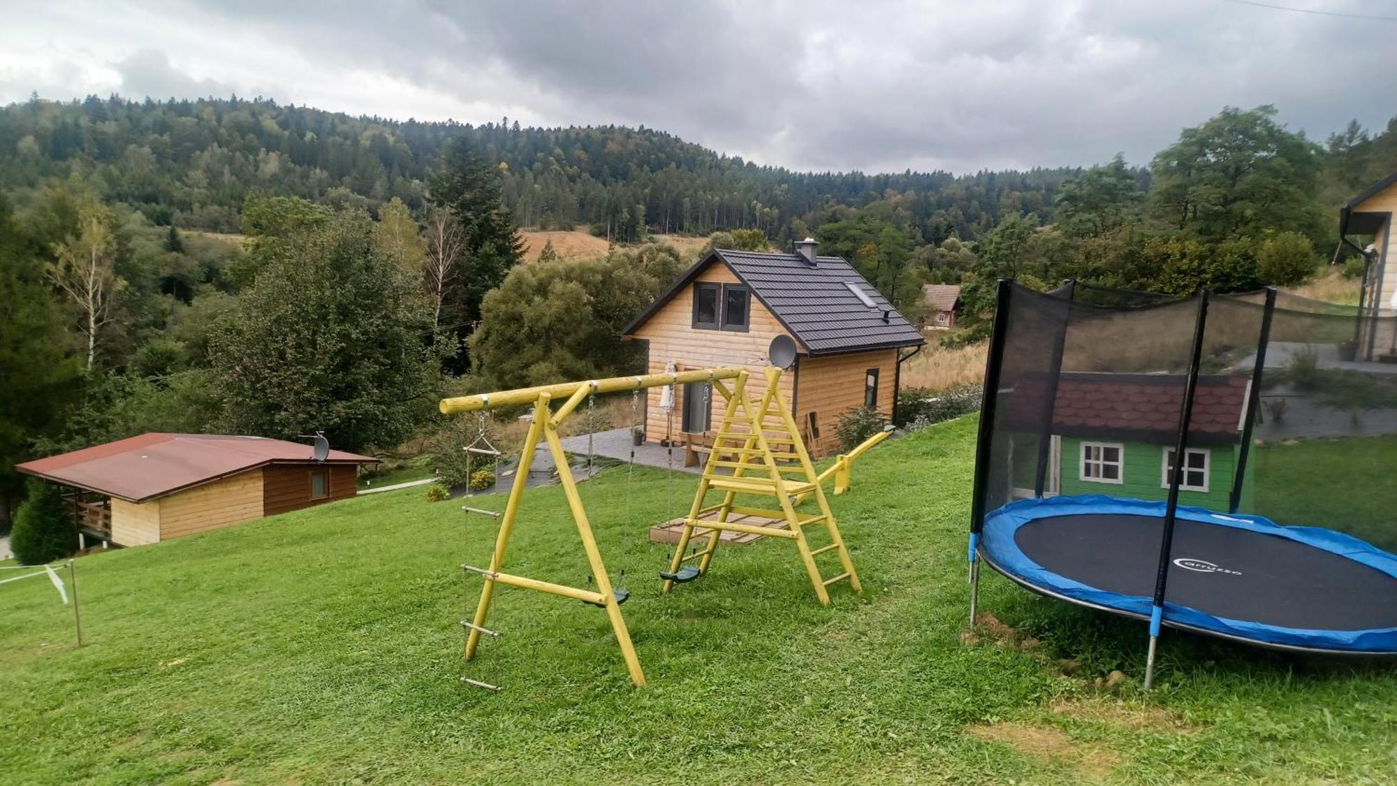 Hotel Lesny Dzban à Komańcza Extérieur photo